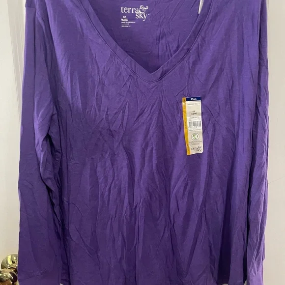 Terra & Sky Women's Long Sleeve Purple Top - Picture 1 of 1